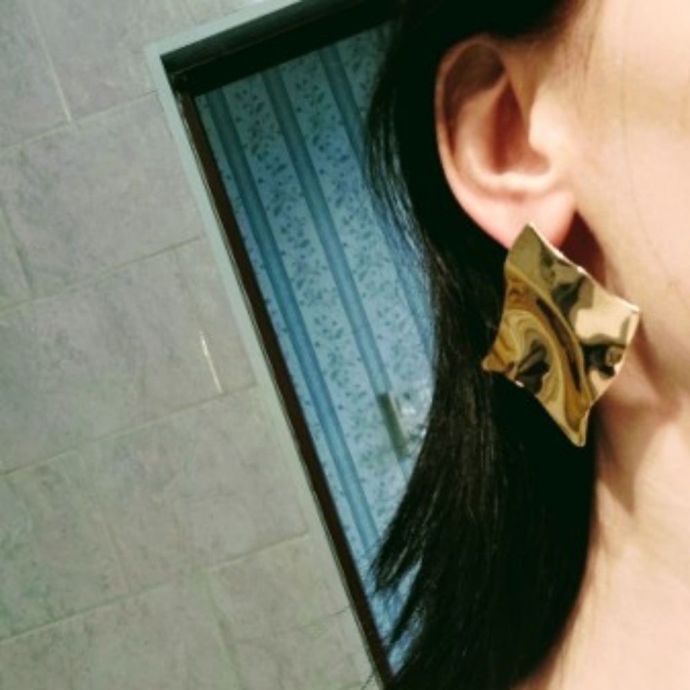 New Shiny Gold ✨ Geometric Earring 🥰